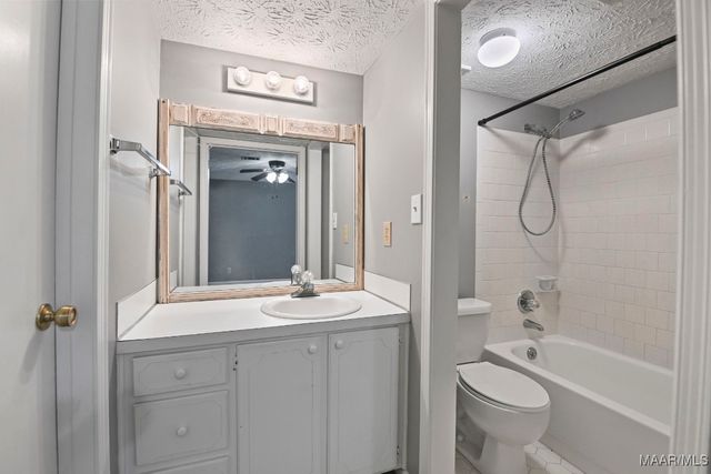 1815 Autumn Court E, Prattville, AL 36066