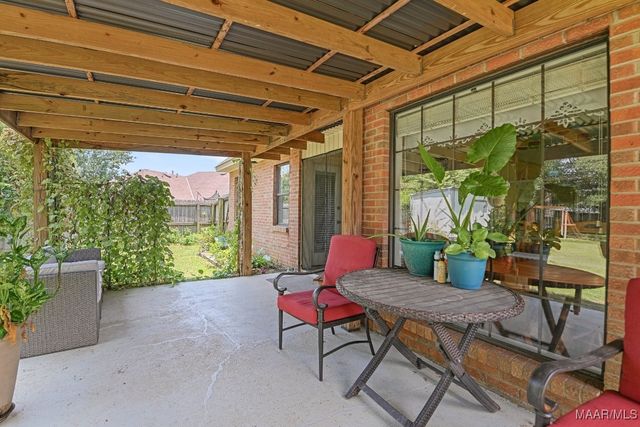 1815 Autumn Court E, Prattville, AL 36066