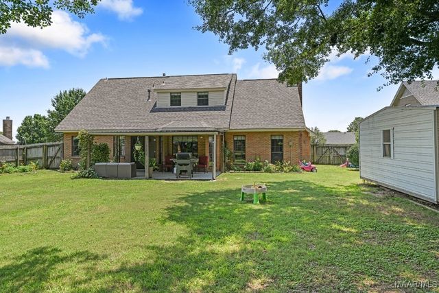 1815 Autumn Court E, Prattville, AL 36066