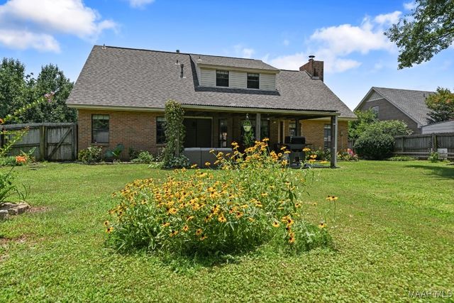 1815 Autumn Court E, Prattville, AL 36066