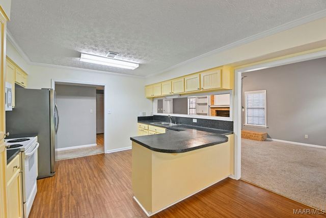 1815 Autumn Court E, Prattville, AL 36066