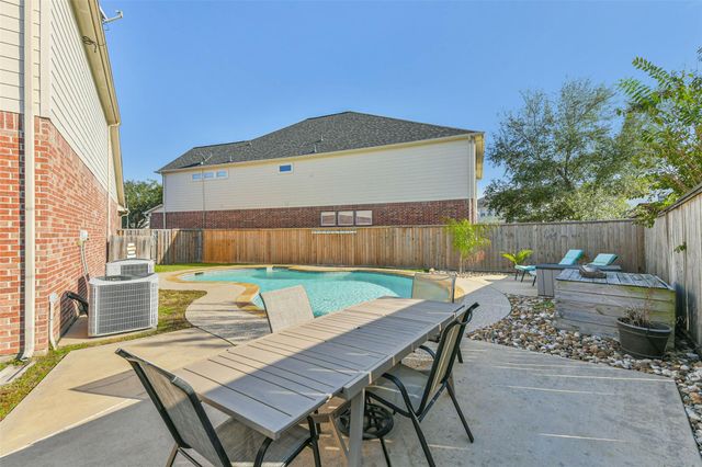 19022 Greenleaf Ridge Court, Cypress, TX 77429