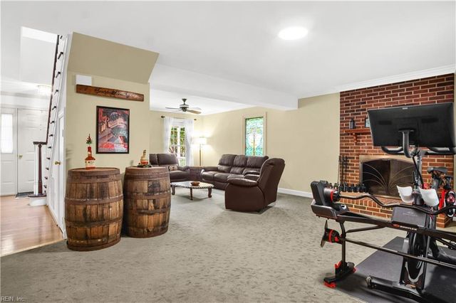 106 Millers Cove RD, Newport News, VA 23602