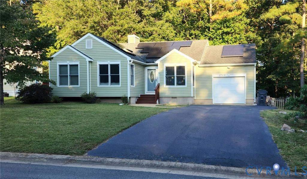 1700 Winters Hill Cir, North Chesterfield, VA 23236