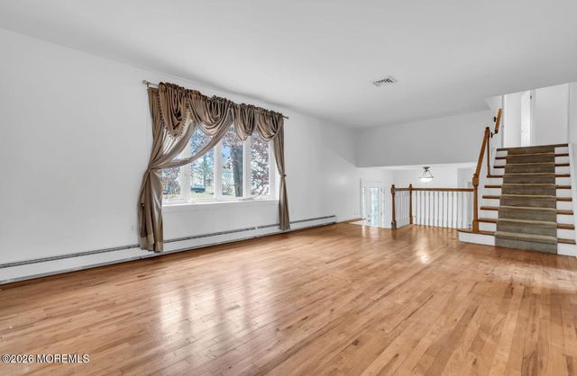 869 Knight Street, Toms River, NJ 08753