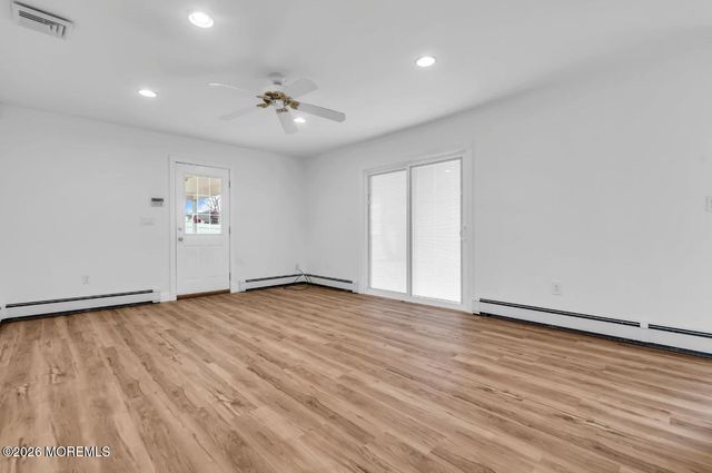 869 Knight Street, Toms River, NJ 08753