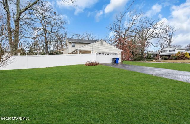 869 Knight Street, Toms River, NJ 08753