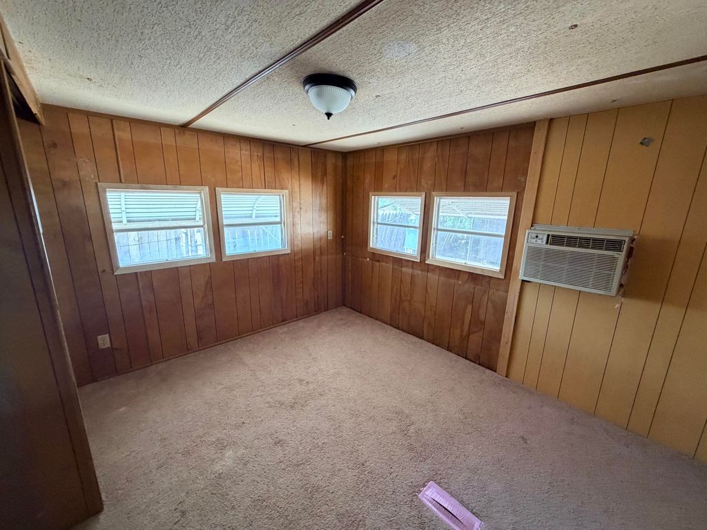 Image 3 of property listing at 316 E 24th Street, San Angelo, TX 76903