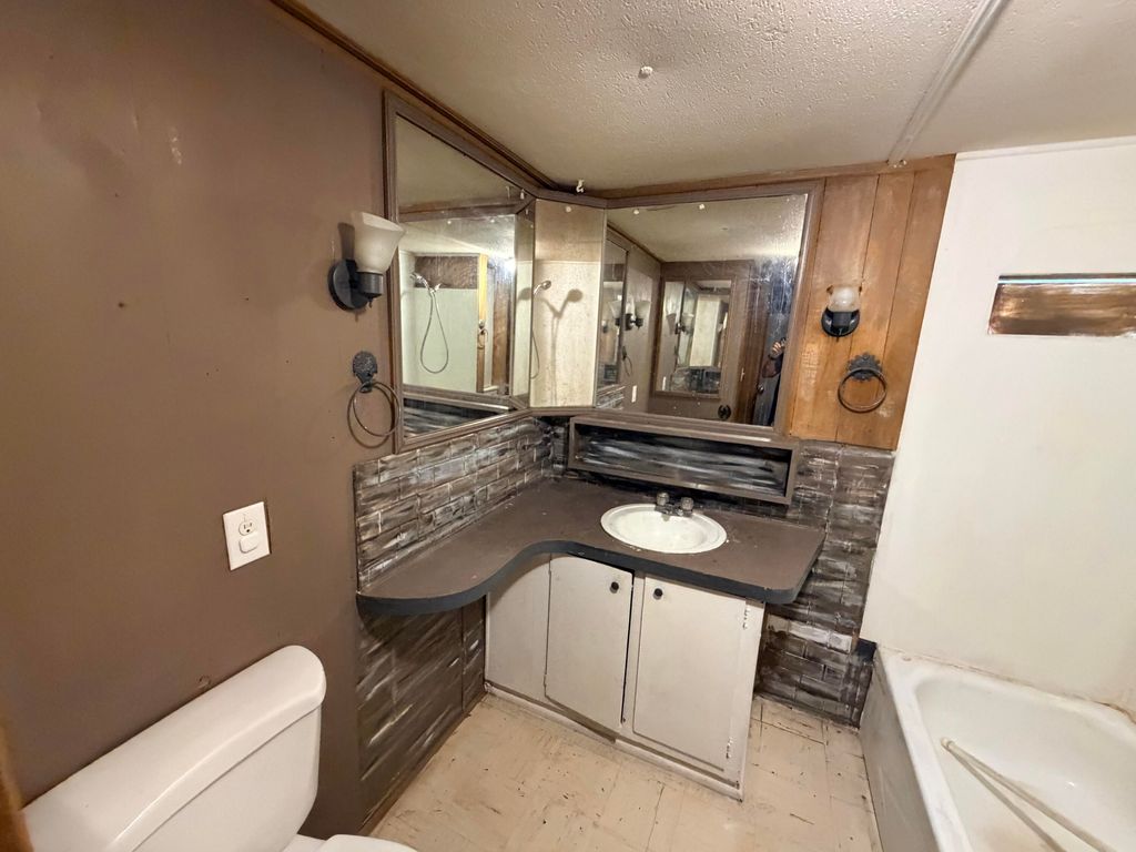 Image 6 of property listing at 316 E 24th Street, San Angelo, TX 76903