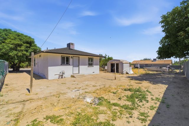 110 Edwards Street, Kettleman City, CA 93239