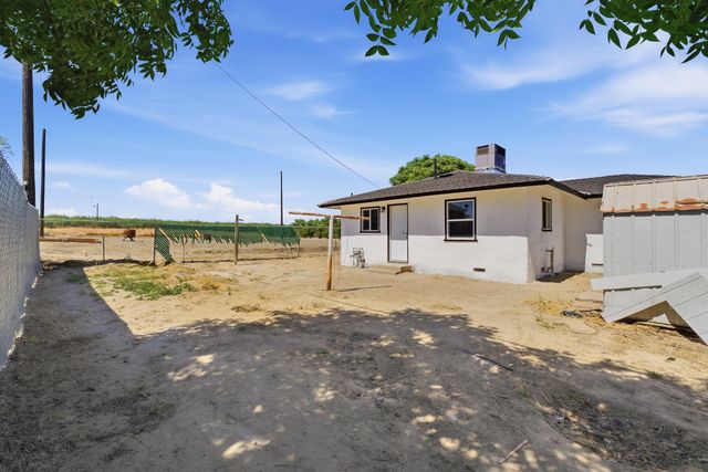 110 Edwards Street, Kettleman City, CA 93239