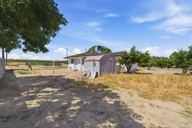 110 Edwards Street, Kettleman City, CA 93239