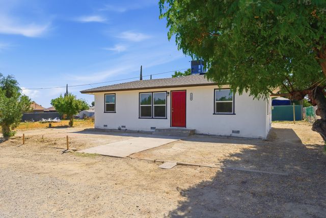 110 Edwards Street, Kettleman City, CA 93239