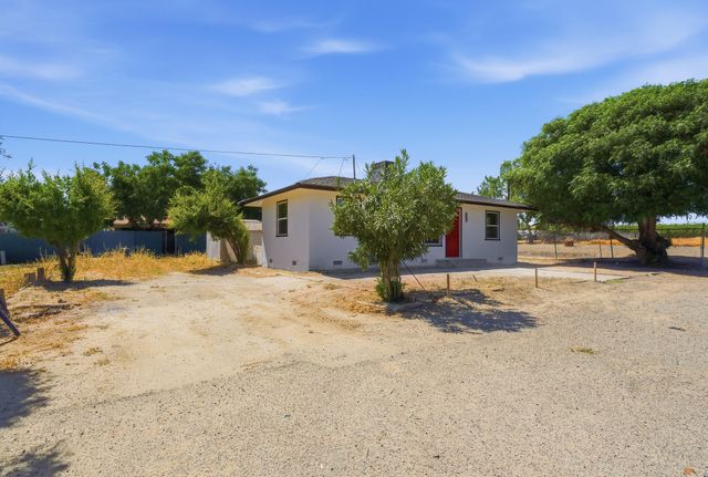 110 Edwards Street, Kettleman City, CA 93239