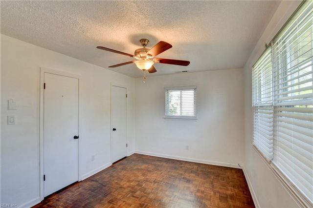 3829 Silina DR, Virginia Beach, VA 23452