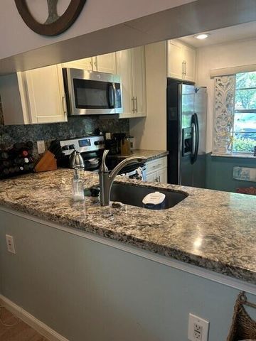 1106 Bahama Bend 1, Coconut Creek, FL 33066