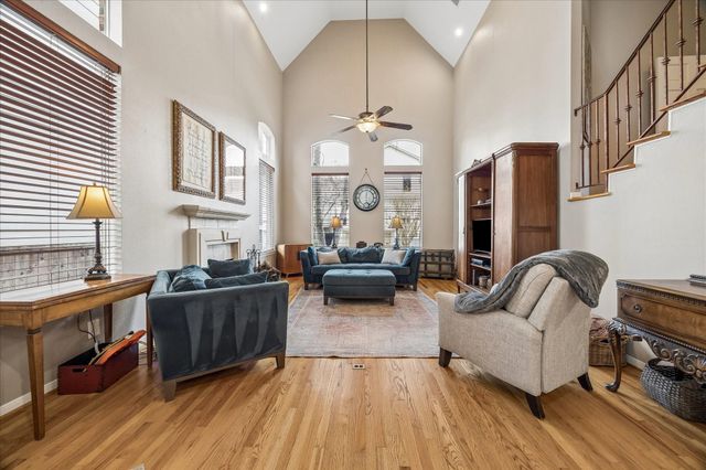 5401 Floyd Street, Houston, TX 77007