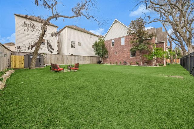 5401 Floyd Street, Houston, TX 77007