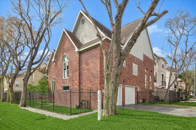 5401 Floyd Street, Houston, TX 77007