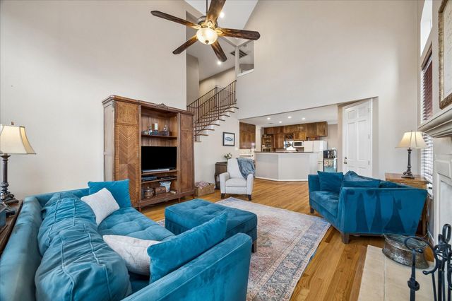 5401 Floyd Street, Houston, TX 77007