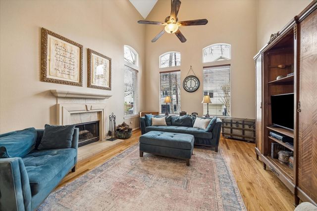 5401 Floyd Street, Houston, TX 77007