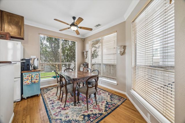 5401 Floyd Street, Houston, TX 77007