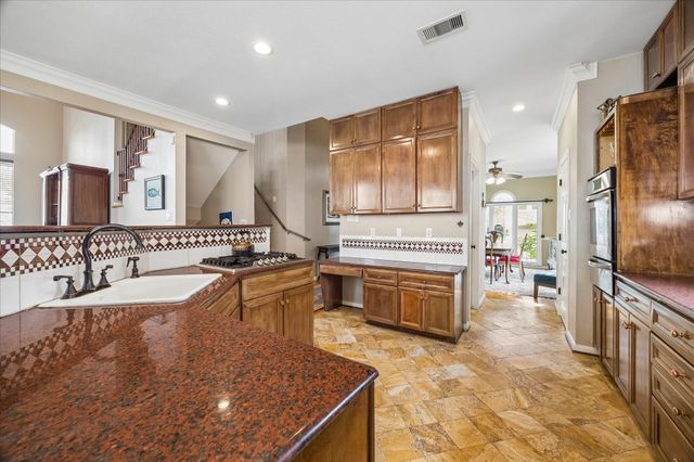 5401 Floyd Street, Houston, TX 77007