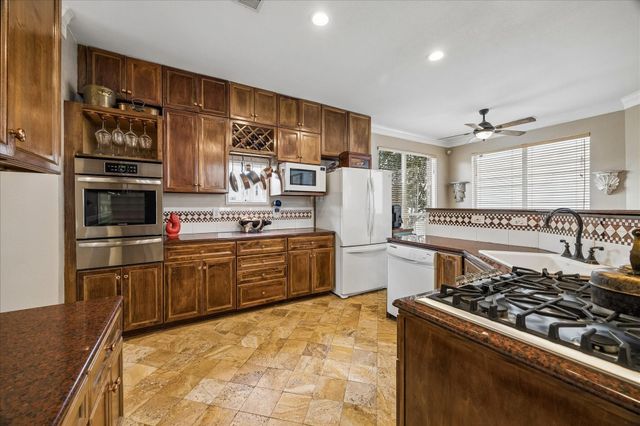 5401 Floyd Street, Houston, TX 77007