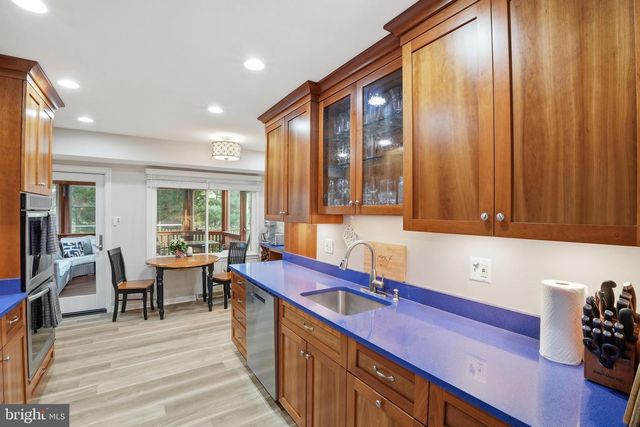 10903 MIDDLEGATE DR, Fairfax, VA 22032