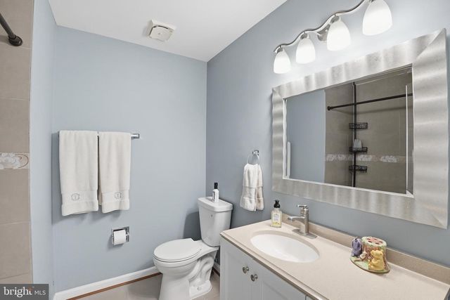 10903 MIDDLEGATE DR, Fairfax, VA 22032