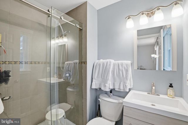 10903 MIDDLEGATE DR, Fairfax, VA 22032
