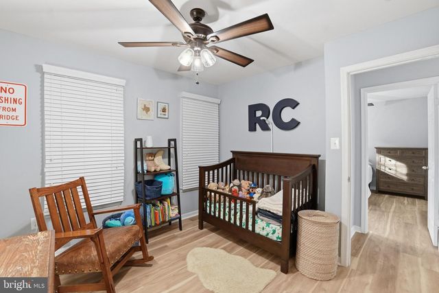 10903 MIDDLEGATE DR, Fairfax, VA 22032