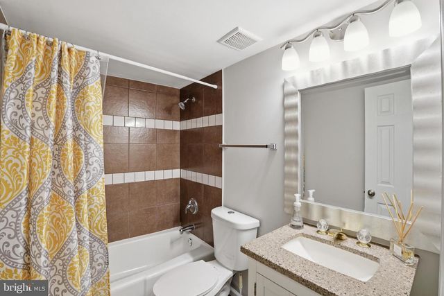 10903 MIDDLEGATE DR, Fairfax, VA 22032