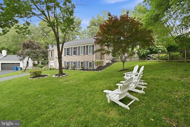 10903 MIDDLEGATE DR, Fairfax, VA 22032