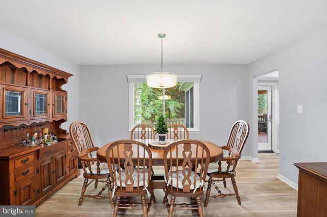 10903 MIDDLEGATE DR, Fairfax, VA 22032