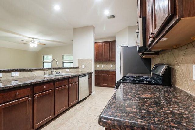 2815 Lexington Park Drive, Spring, TX 77373