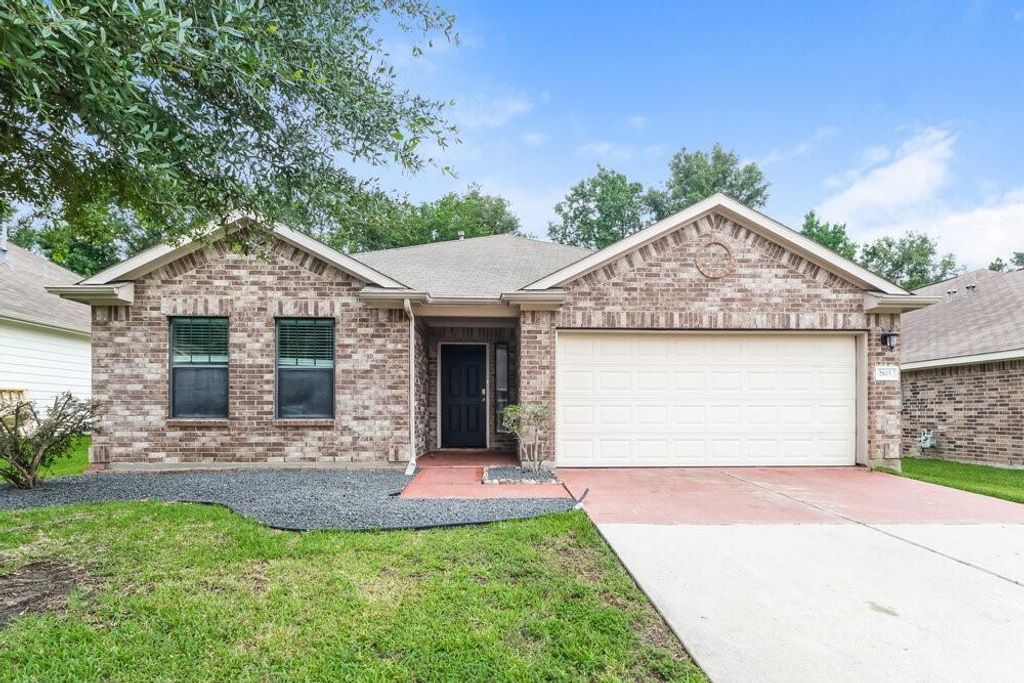 2815 Lexington Park Drive, Spring, TX 77373