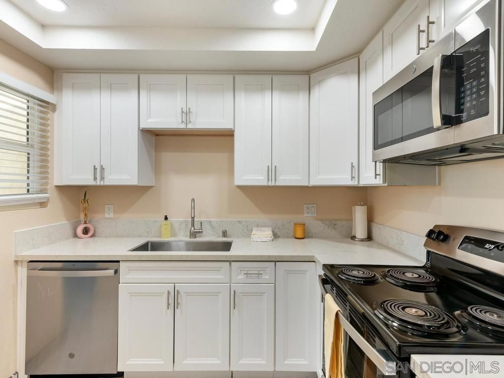 475 N Midway Dr 255, Escondido, CA 92027 — photo 4