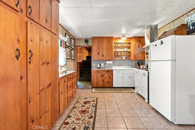 25086 Valle, Crestline, CA 92325