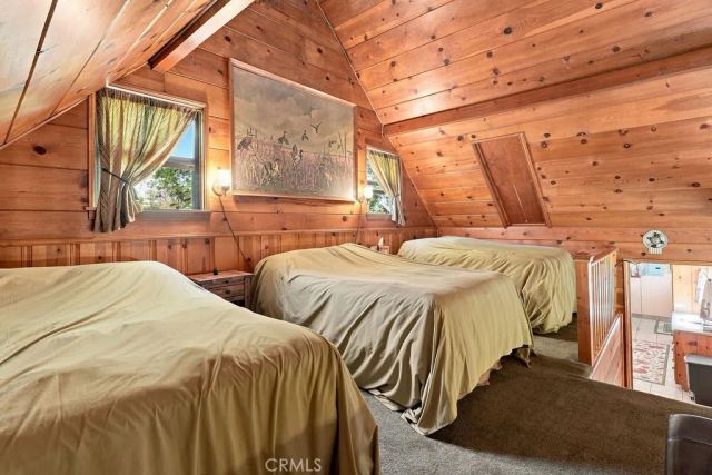 25086 Valle, Crestline, CA 92325