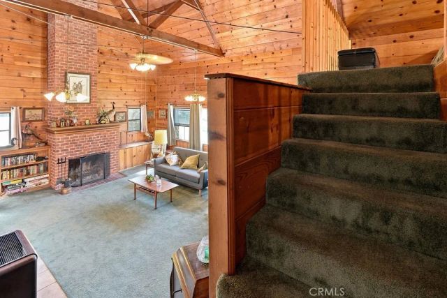 25086 Valle, Crestline, CA 92325