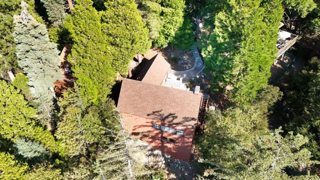 25086 Valle, Crestline, CA 92325