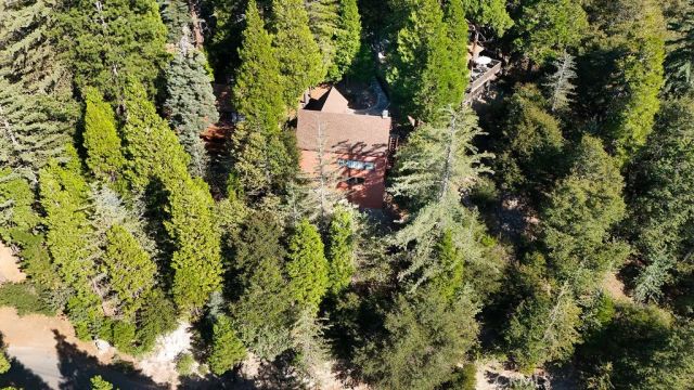 25086 Valle, Crestline, CA 92325