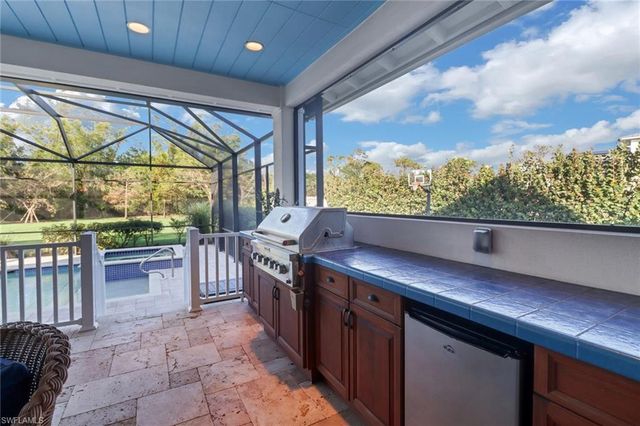 65 Mahogany DR, Naples, FL 34108