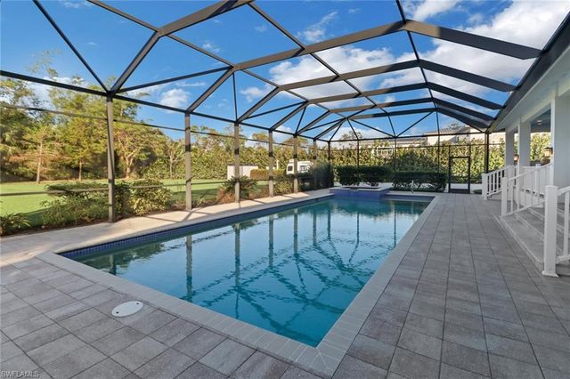 65 Mahogany DR, Naples, FL 34108