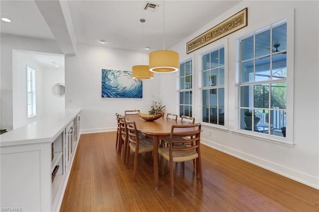 65 Mahogany DR, Naples, FL 34108