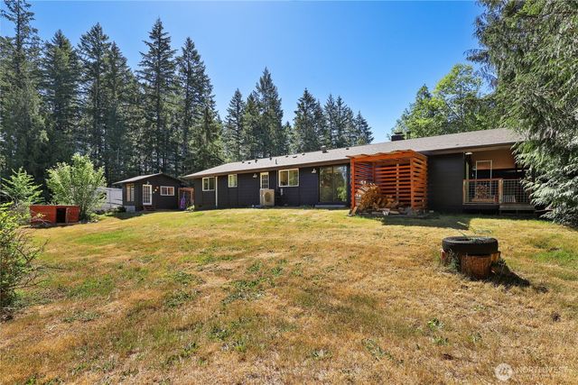 2958 NW Four Wheel Drive, Seabeck, WA 98380