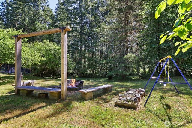 2958 NW Four Wheel Drive, Seabeck, WA 98380