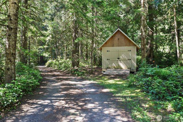 2958 NW Four Wheel Drive, Seabeck, WA 98380