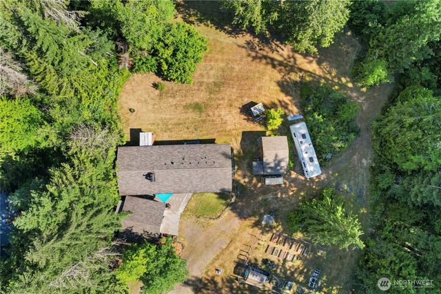 2958 NW Four Wheel Drive, Seabeck, WA 98380